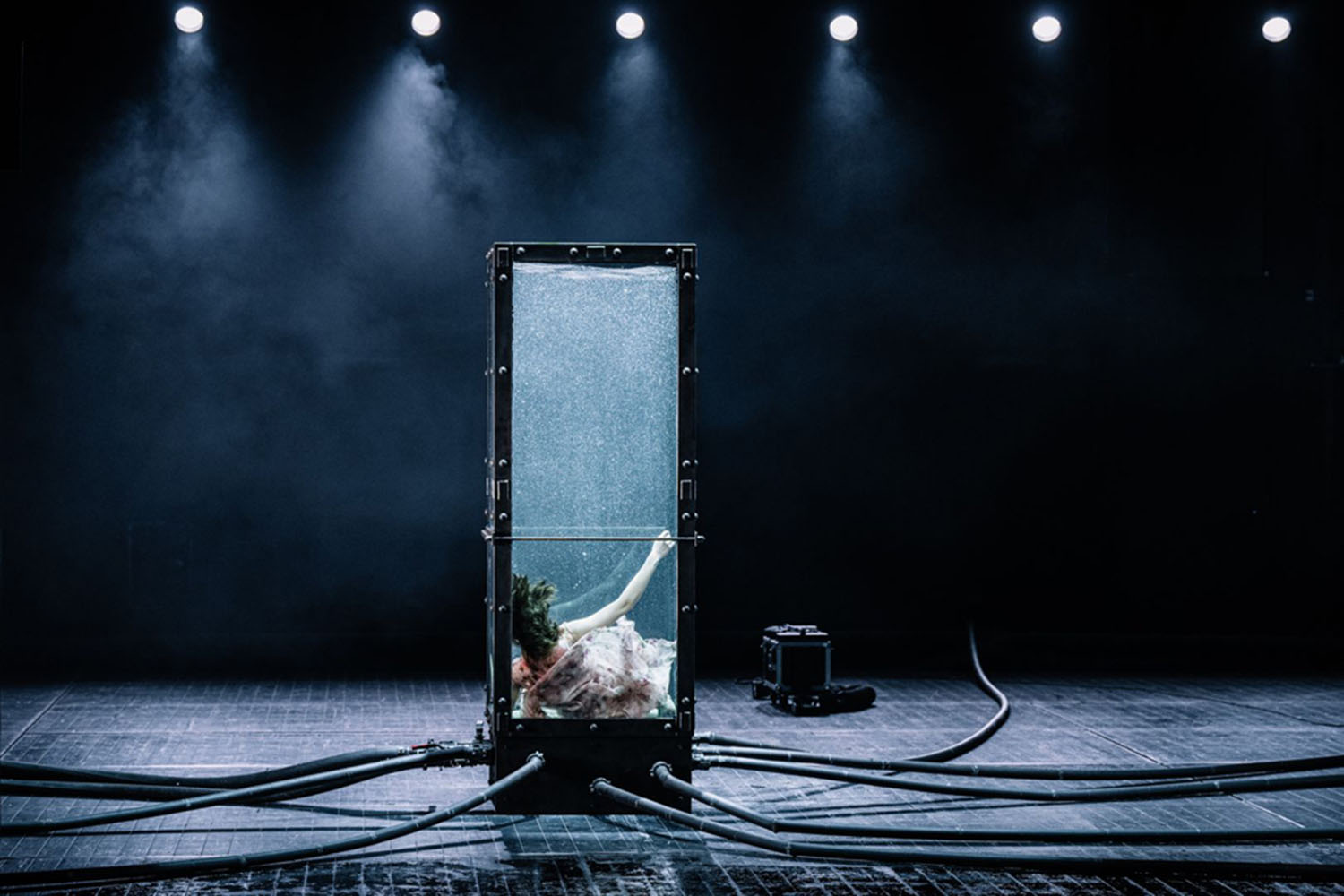 Spektaklis "Requiem"