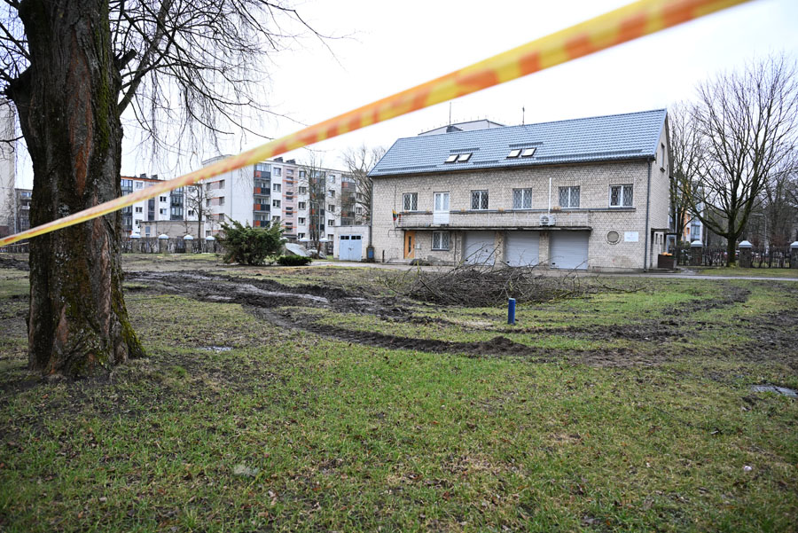 Klaipėdos Marijos Taikos Karalienės bažnyčia, parapijos namai