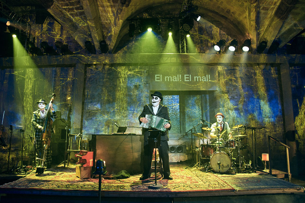 Teatras, spektaklis, scena