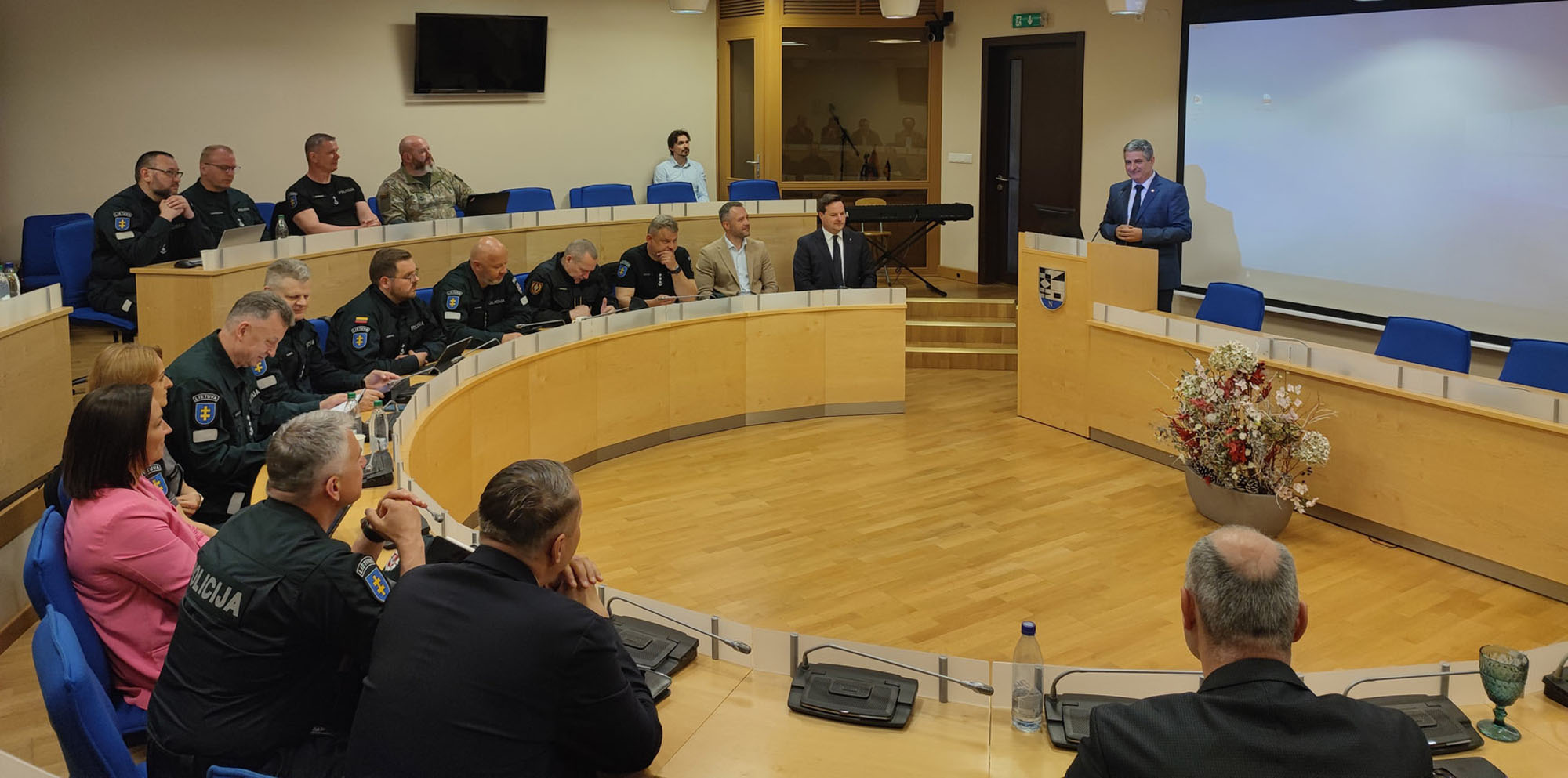 Susirinkusiuosius į Neringos savivaldybėje