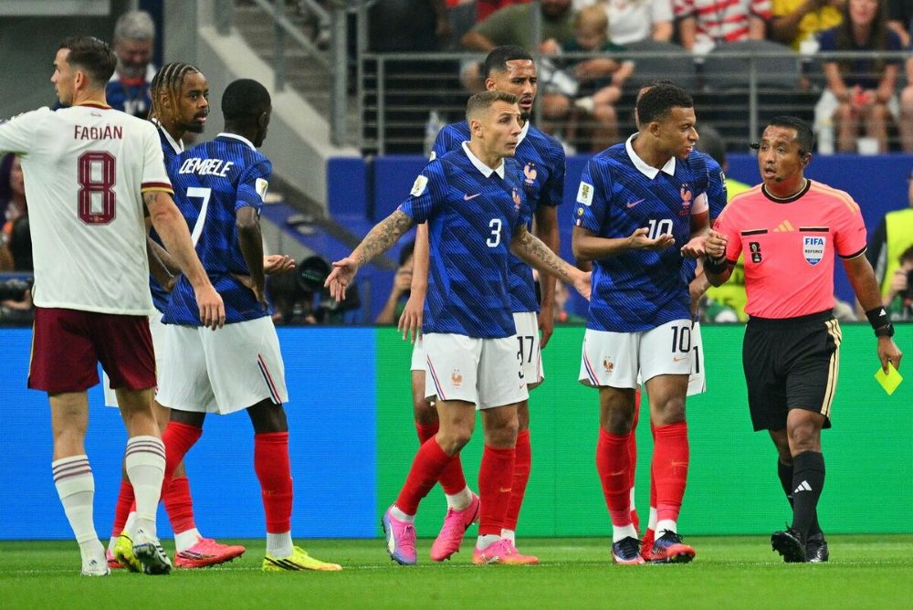 Pasaulio futbolo čempionato rungtynių momentas