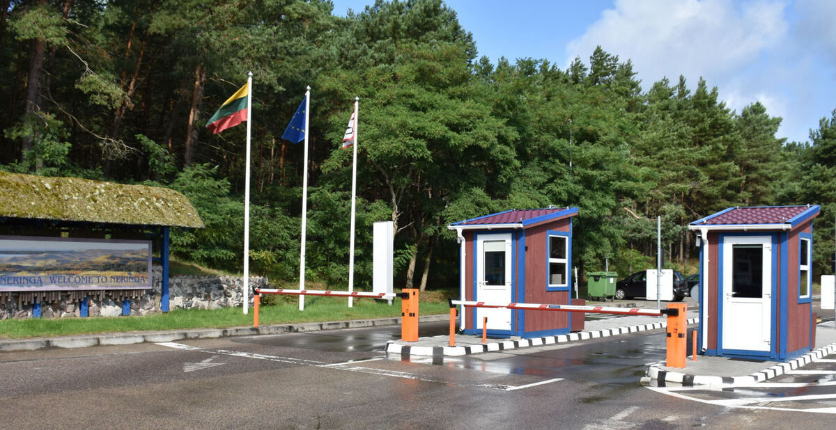 Nuo vietinės rinkliavos už įvažiavimą į Neringą tradiciškai bus atleidžiami asmenys, vykstantys lengvaisiais automobiliais į Pasaulinės turizmo dienos minėjimo renginius.