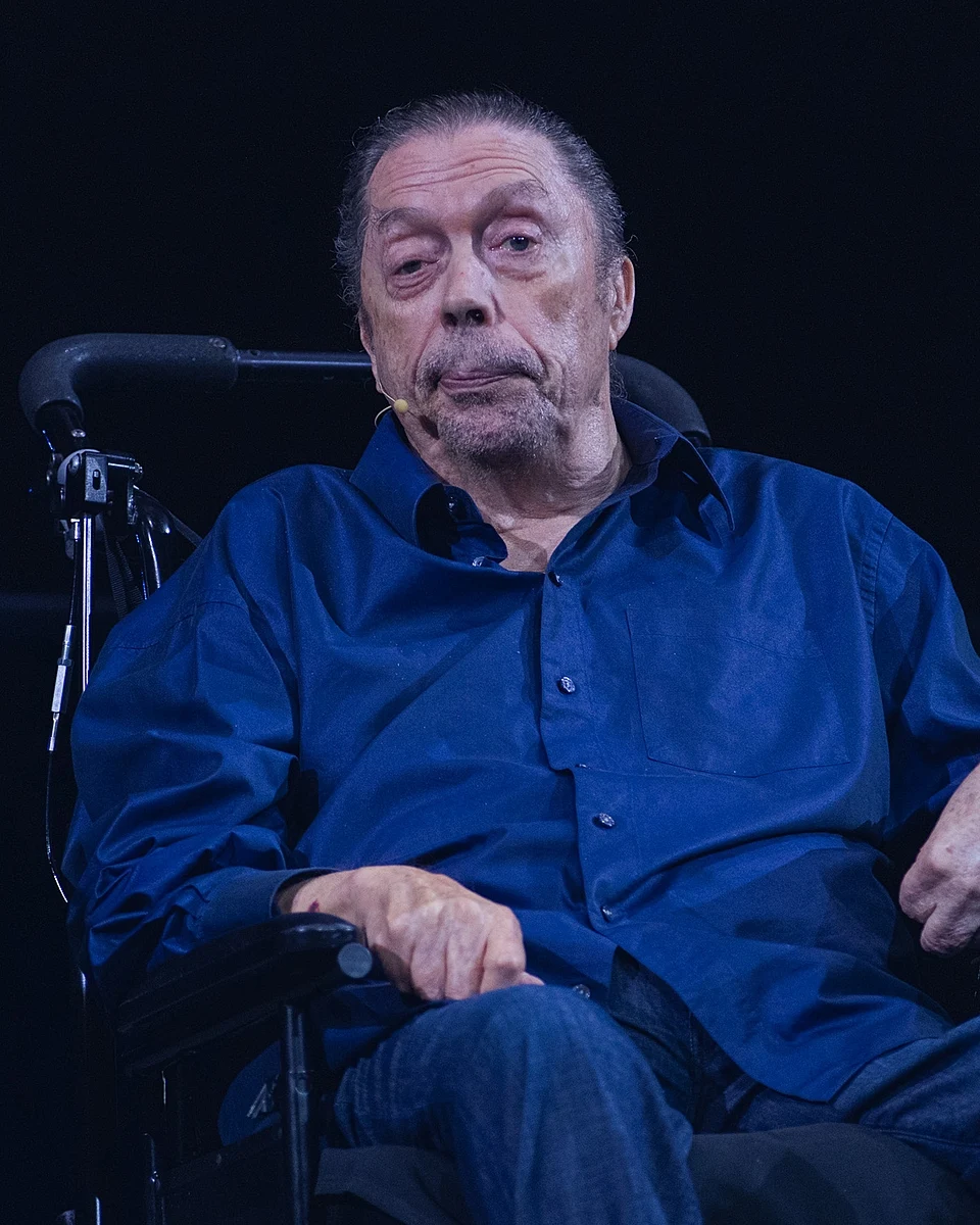 Tim Curry