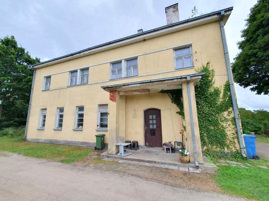 Darbėnai, geležinkelio stotis, pastatas