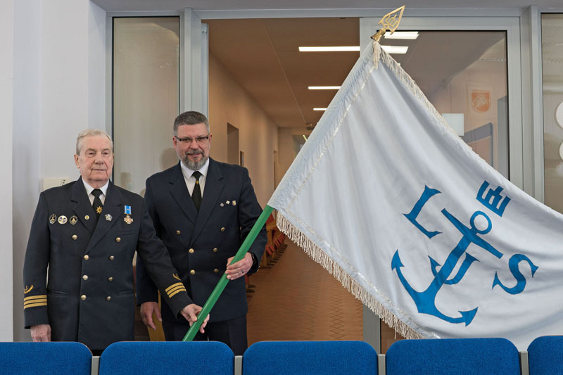 VADOVAI. Dabartinis Lietuvos jūrininkų sąjungos pirmininkas Aleksandras Kaupas (dešinėje) ir buvęs ilgametis LJS pirmininkas Petras Bekėža. 