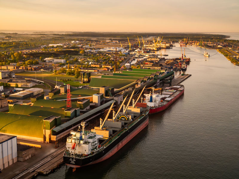 ANKSČIAU. Dar beveik prieš dvejus metus BKT buvo Klaipėdos uoste kompanija Nr. 1, per metus kraunanti apie 11 mln. tonų krovinių, uostui duodanti 30 proc. visų jo pajamų. 