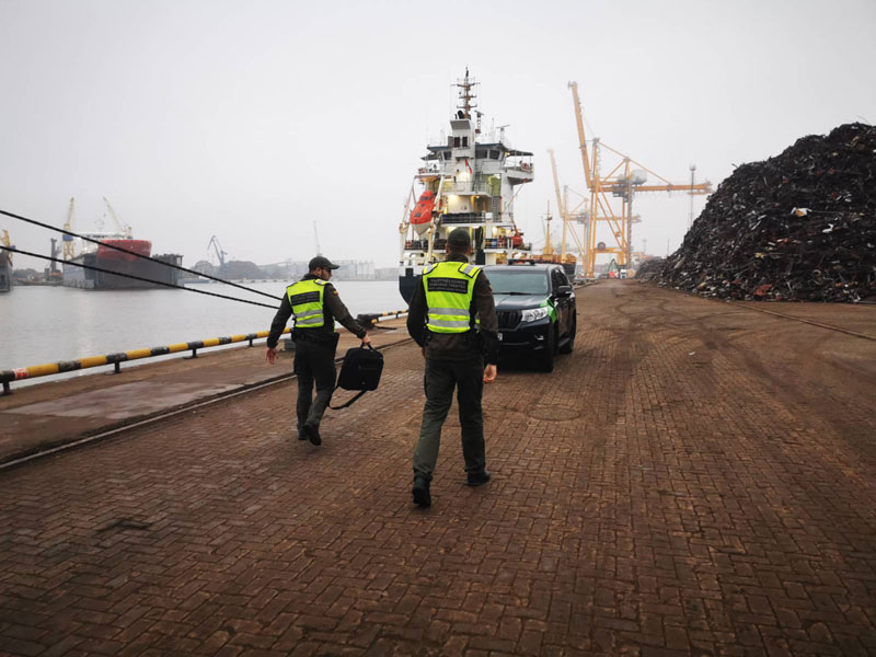 SLAPTUMAS. Visi pasieniečiai yra pasižadėję neteikti slaptos informacijos.