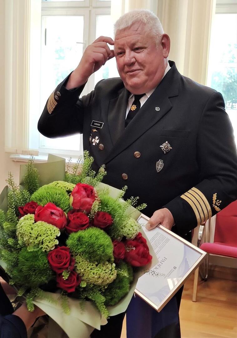 Valdemaras VIZBARAS, kapitonas