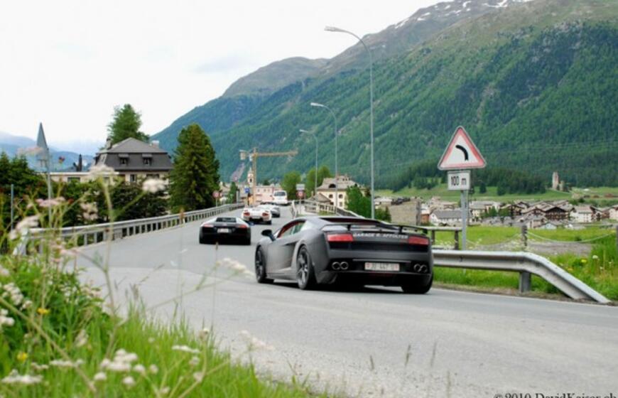 Šveicarijoje įvyko "Lamborghini" savininkų susitikimas