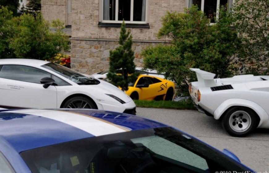 Šveicarijoje įvyko "Lamborghini" savininkų susitikimas