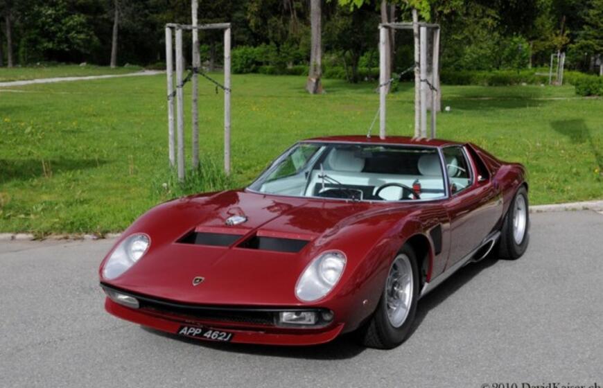 Šveicarijoje įvyko "Lamborghini" savininkų susitikimas