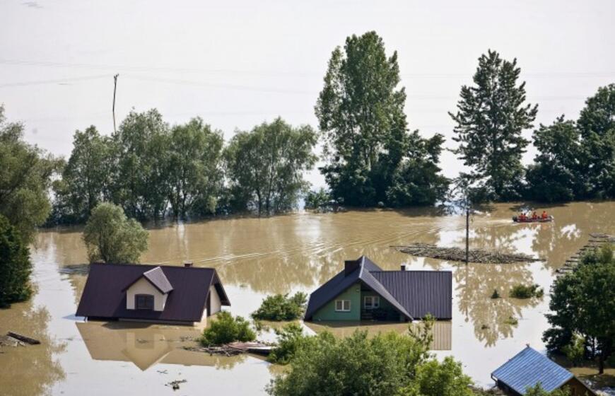 Lenkijos upės vėl išsiliejo iš krantų