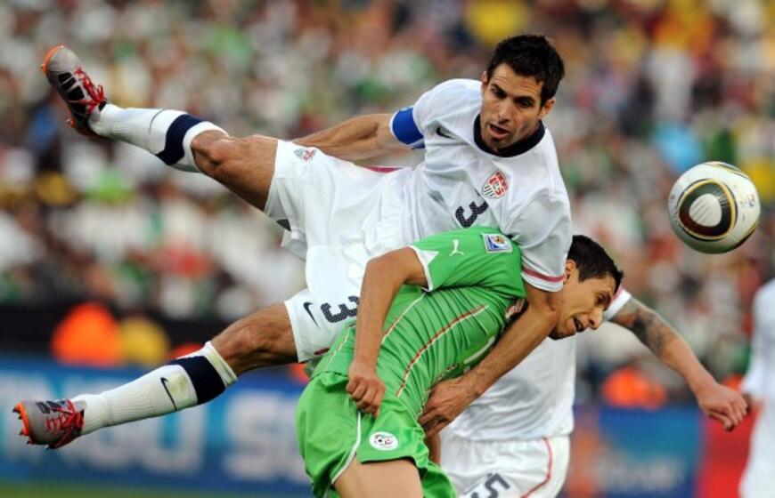 PAR 2010: JAV futbolininkai įveikė alžyriečius ir iškopė į aštuntfinalį