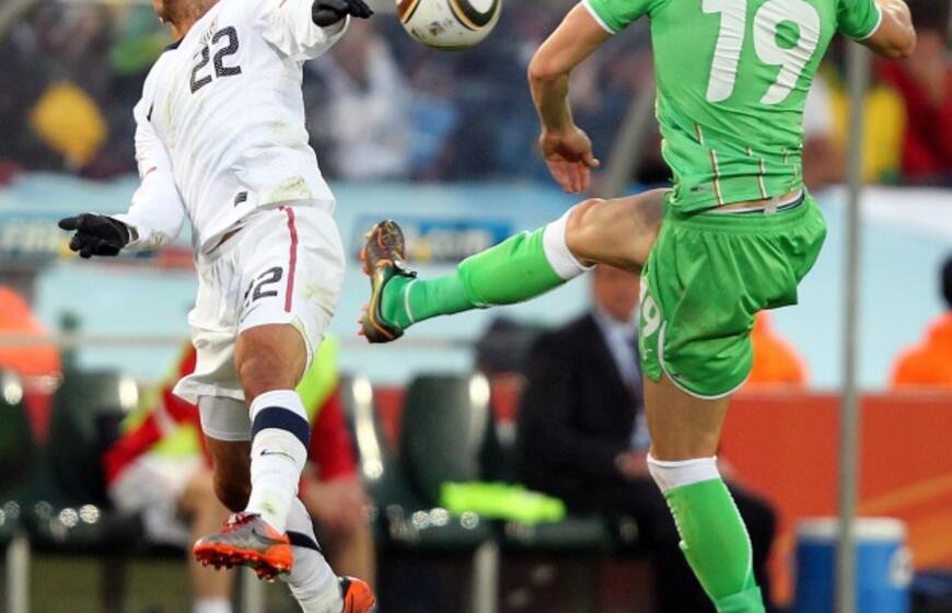 PAR 2010: JAV futbolininkai įveikė alžyriečius ir iškopė į aštuntfinalį