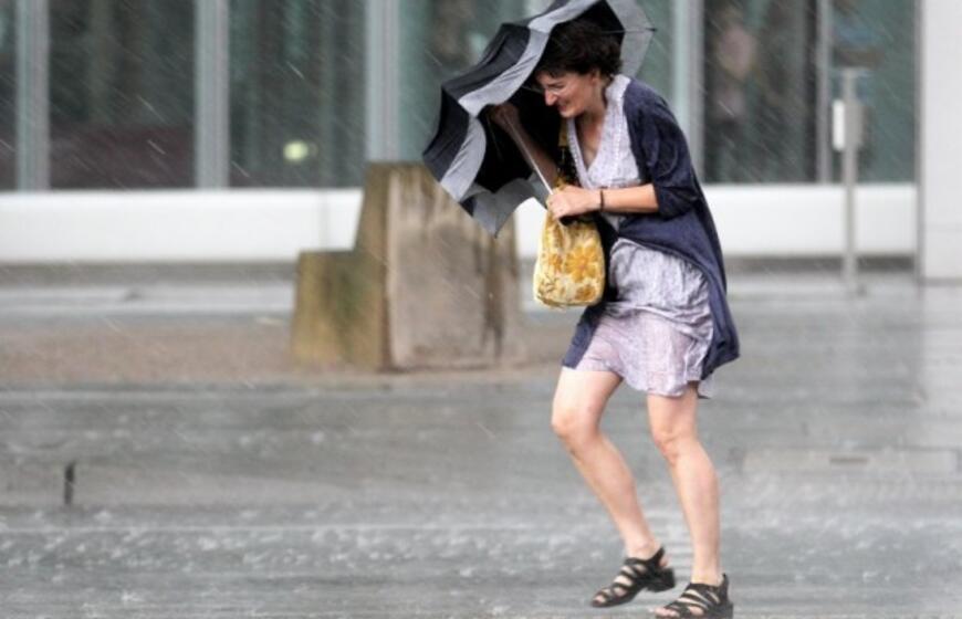 Vokietijoje galingi uraganai padarė didžiulę žalą, yra aukų