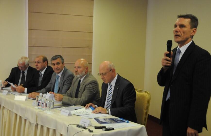 Tarptautiniame verslo forume "Lietuva - Rusija: krovinių transportavimas ir logistika