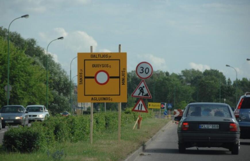 Ilgam uždaroma Dubysos gatvė