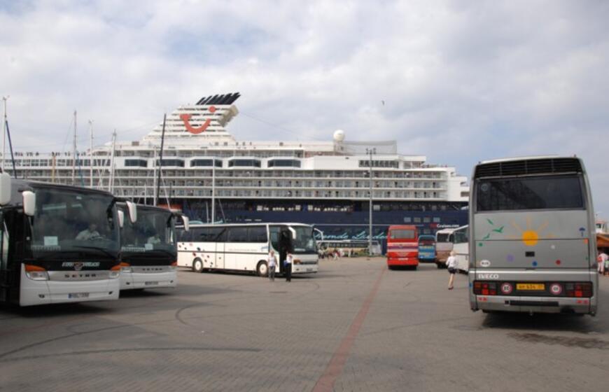 Klaipėdoje - kruizinis laivas "Mein shiff"