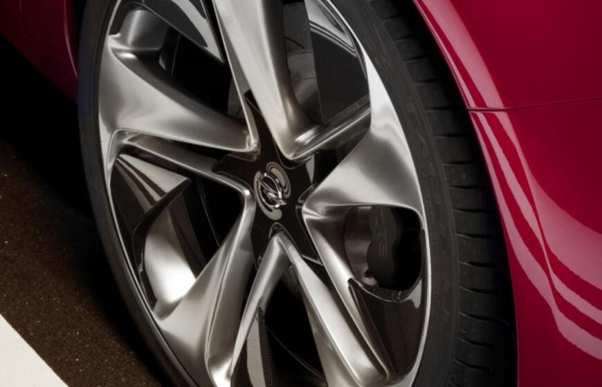 Paryžiuje debiutuos trejų durelių "Opel Astra" prototipas