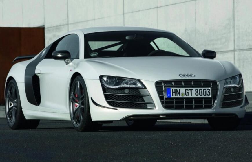"Audi" pristato naują R8 modelio versiją GT