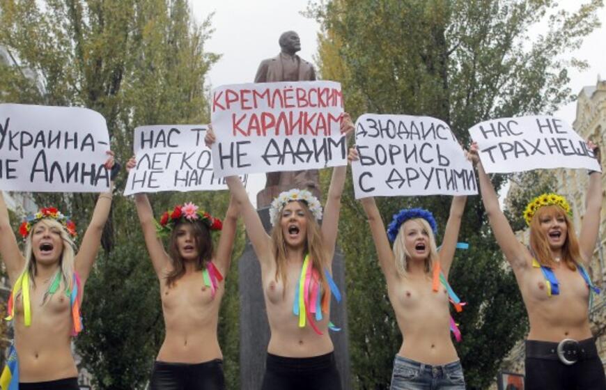 "Femen" protestuoja prieš Vladimiro Putino vizitą į Ukrainą