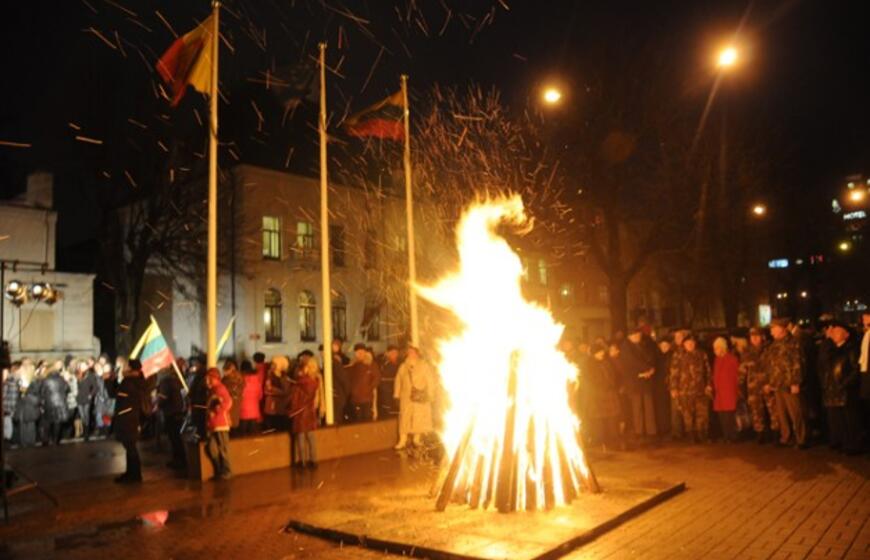 Klaipėdoje - laužas laisvės gynėjams atminti
