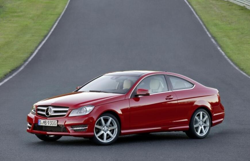 Pristatytas naujas "Mercedes-Benz" C klasės modelis