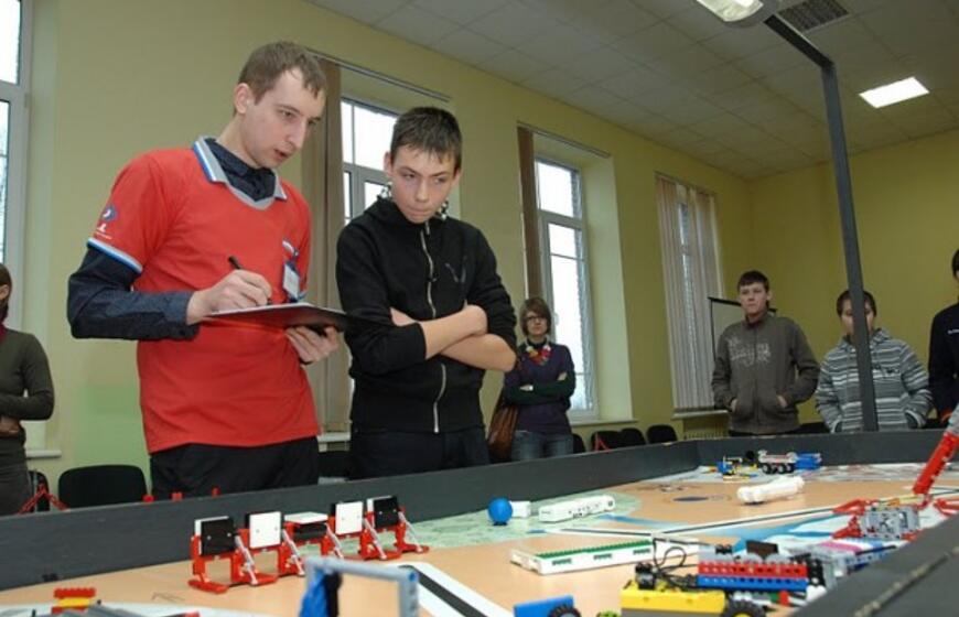 Mokinių robotų konstruktorių turnyras Klaipėdoje