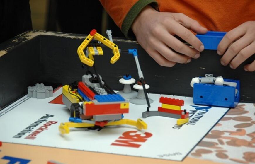 Mokinių robotų konstruktorių turnyras Klaipėdoje