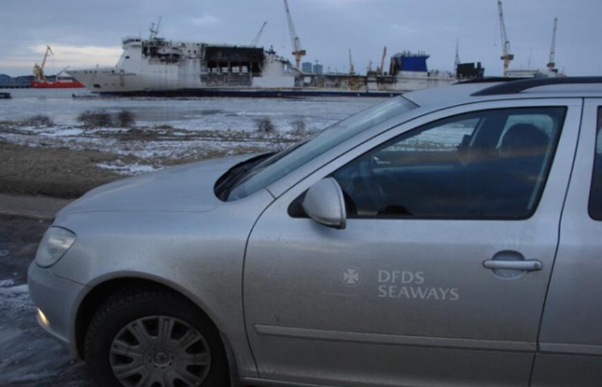 Sudegęs keltas "LISCO Gloria" parplukdytas į Klaipėdą