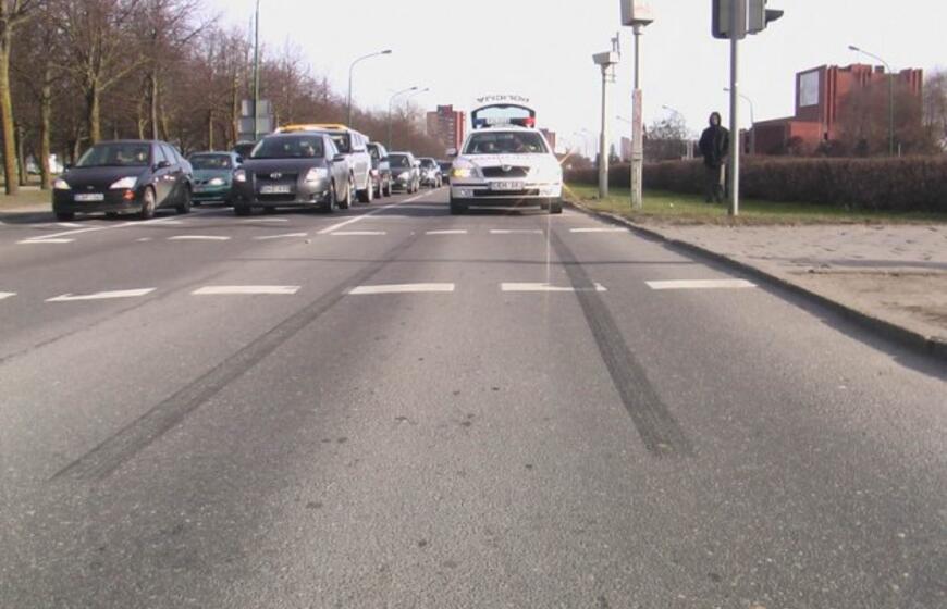 Neblaivus vairuotojas pėsčiųjų perėjoje partrenkė vaiką