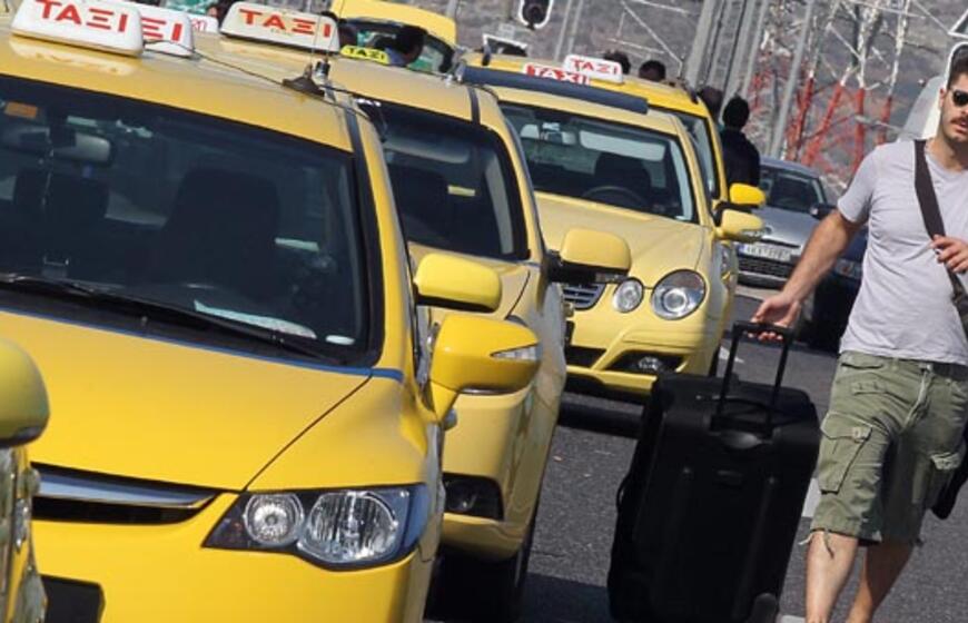 Graikijoje streikuoja taksi vairuotojai