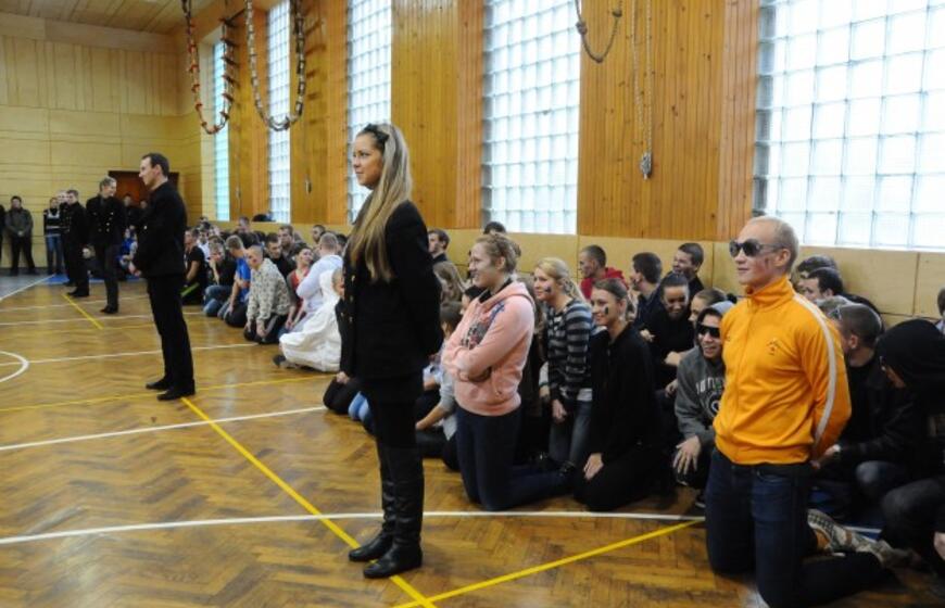 Pirmakursių krikštynos aukštojoje jūreivystės mokykloje