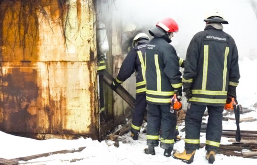 Ugniagesiai skubėjo į gaisrą Klaipėdos centre