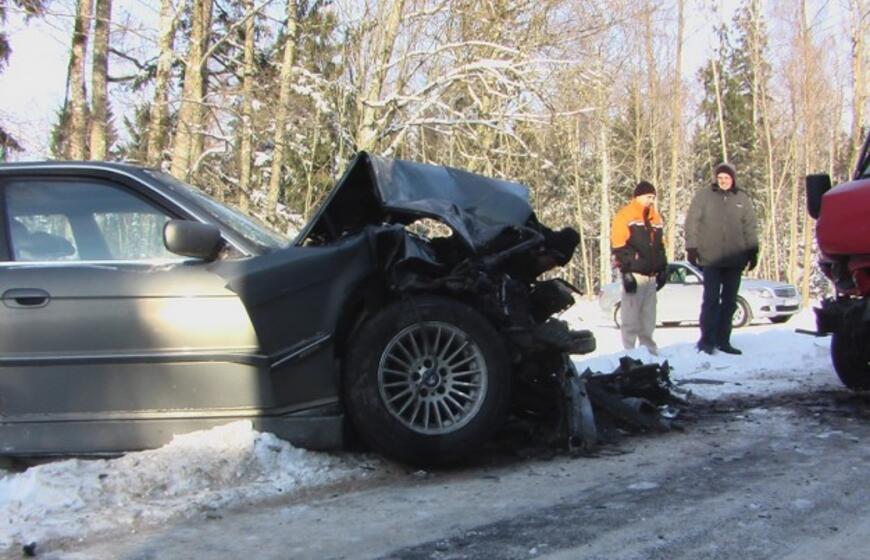 Klaipėdos rajone jaunuolis sudaužė BMW