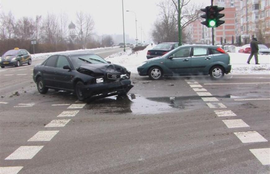 Per susidūrimą išsiskleidė 4 oro pagalvės