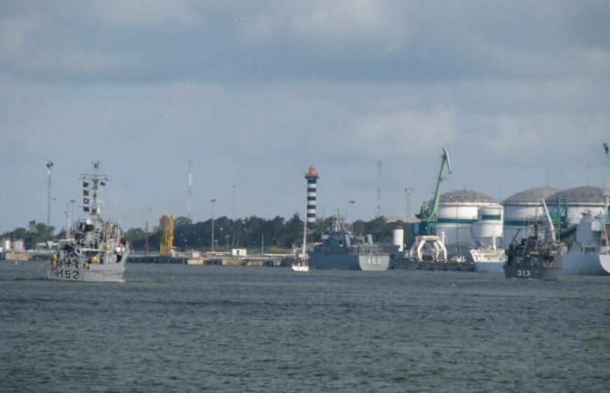 Baltijos šalių kariniai laivai demonstravo pasirengimą