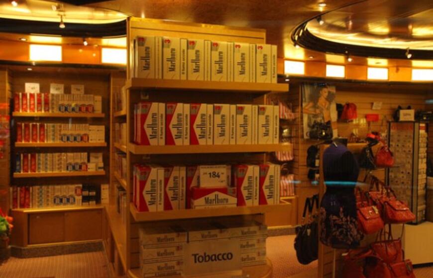 Laive "Costa Pacifica" nuo blizgesio svaigsta galva