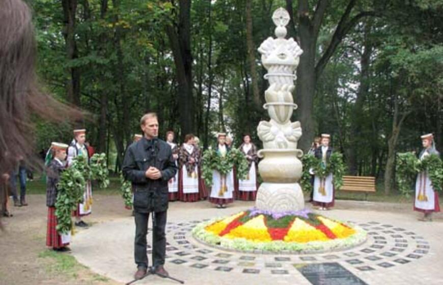 Milijonus išgelbėjusi gyduolė grįžo namo