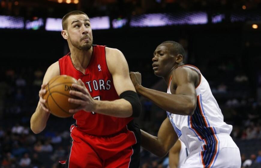 "Raptors" su Jonu Valančiūnu pralaimėjo absoliučiai NBA lygos autsaiderei "Bobcats" ekipai