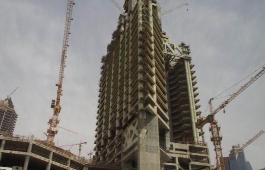 Lietuvius Katare stebino tušti dangoraižiai