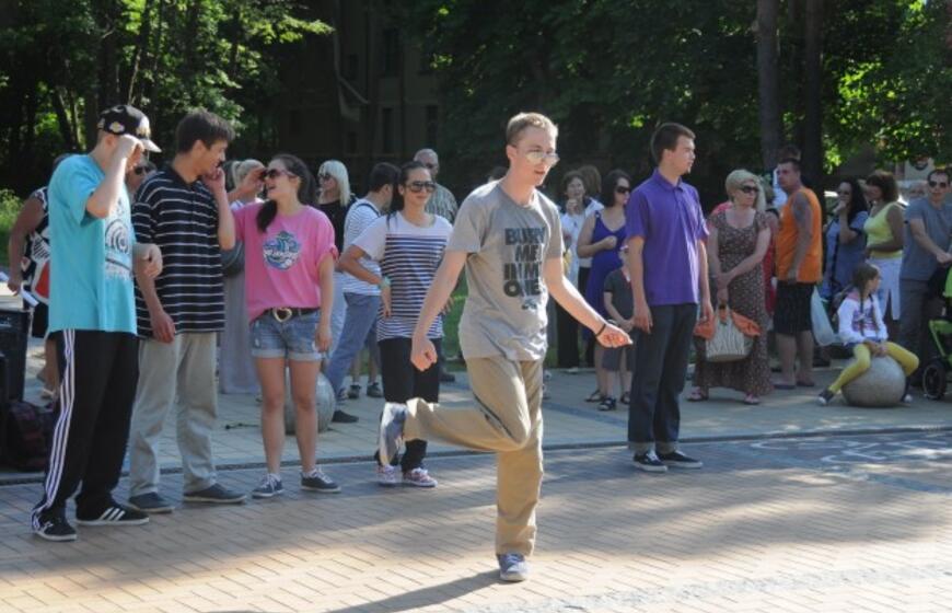 Palangą užvaldė šokių ritmai