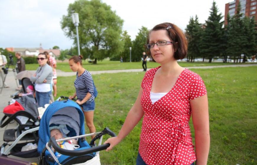 Tėvai protestavo dėl padidintų vaikų baseino kainų