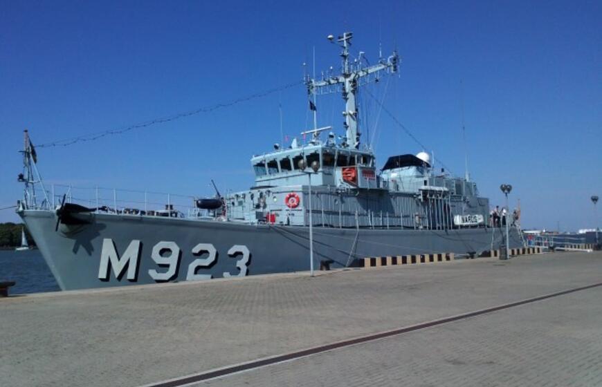 Robotai ir mokslininkai ieškos minų