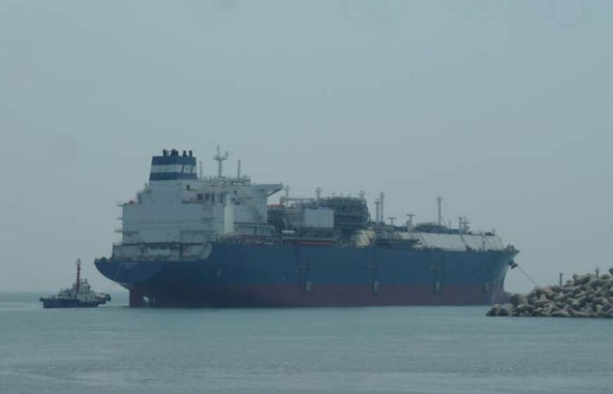 SGD terminalo laivas jau ant vandens