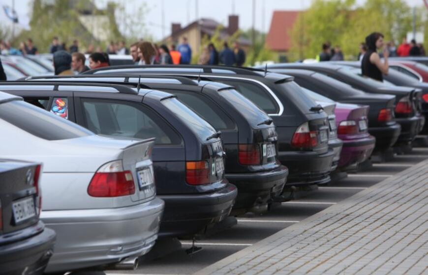 BMW gerbėjai rinkosi pajūryje