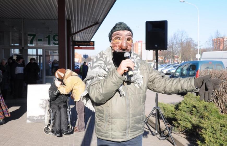 Užgavėnių šventė Naujajame turguje