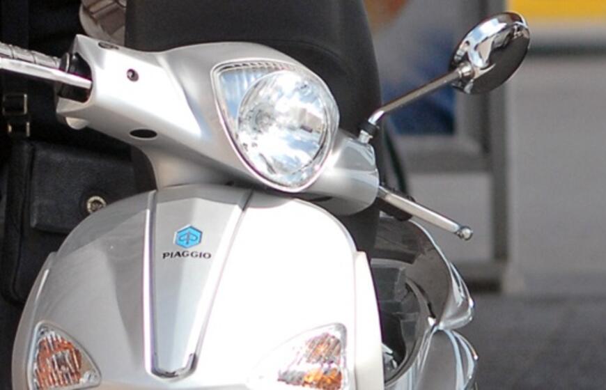 Girulių miške pavogtas elektrinis motoroleris