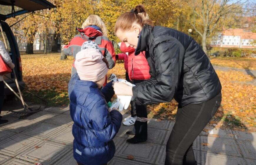 Lapų grėbimo talka