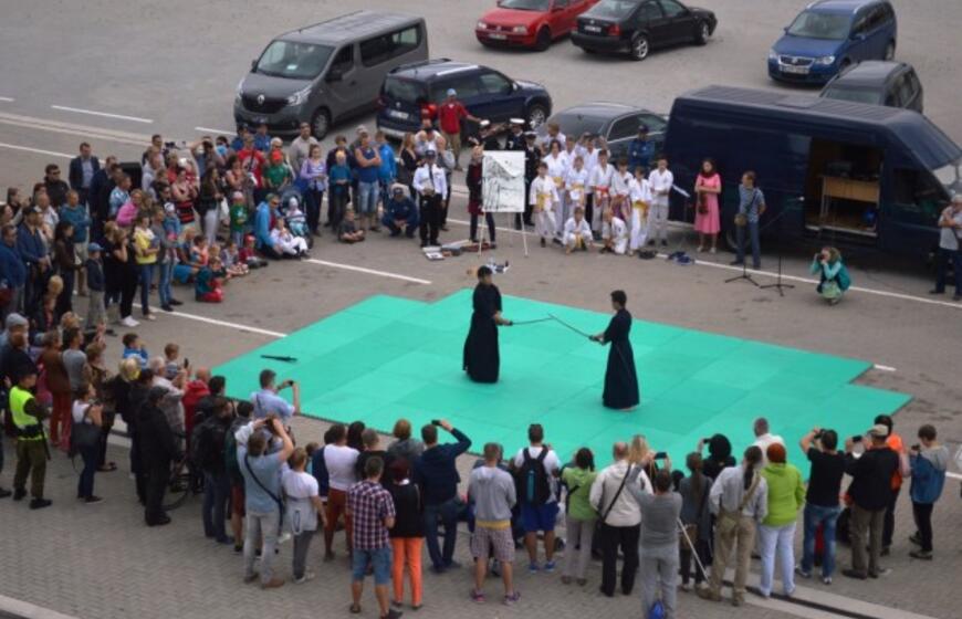 Japonų laivus lanko klaipėdiečiai